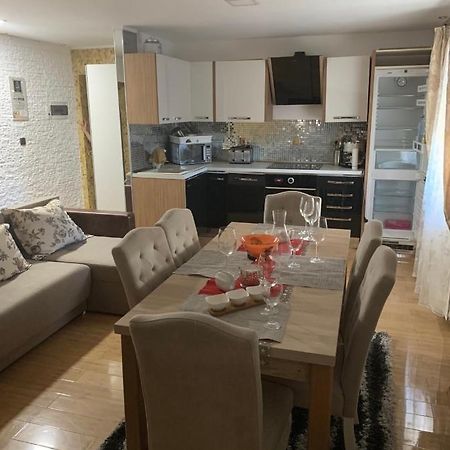 Făgăraş Bella Casa Apartments מראה חיצוני תמונה